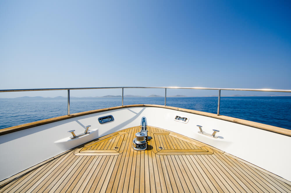 charter a classic yacht