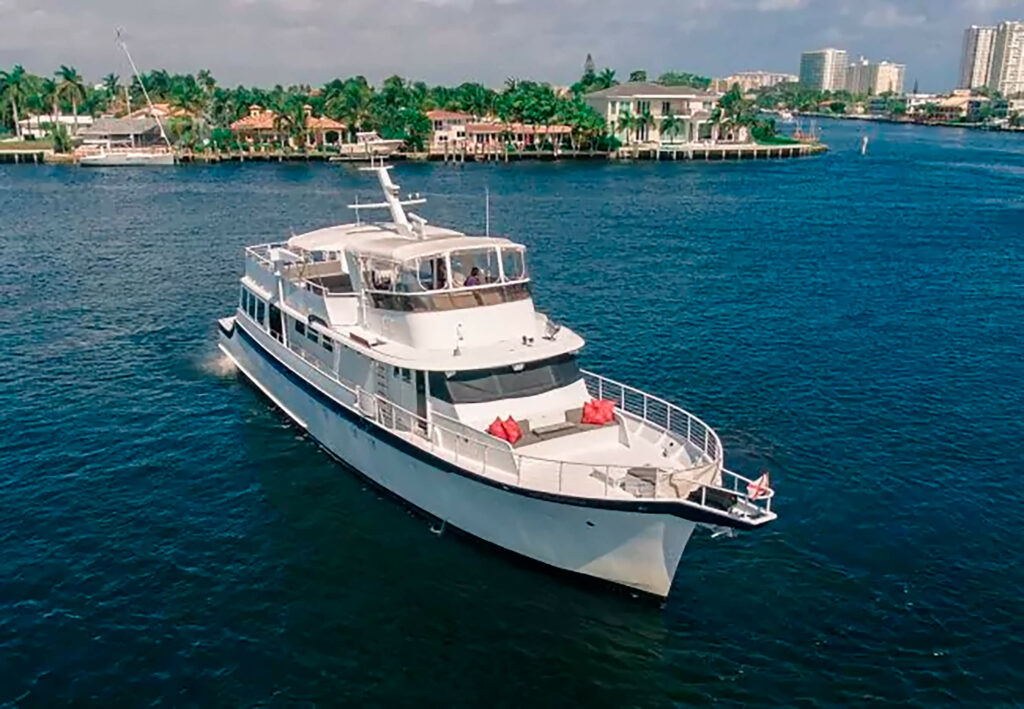 rent a boat in fort lauderdale