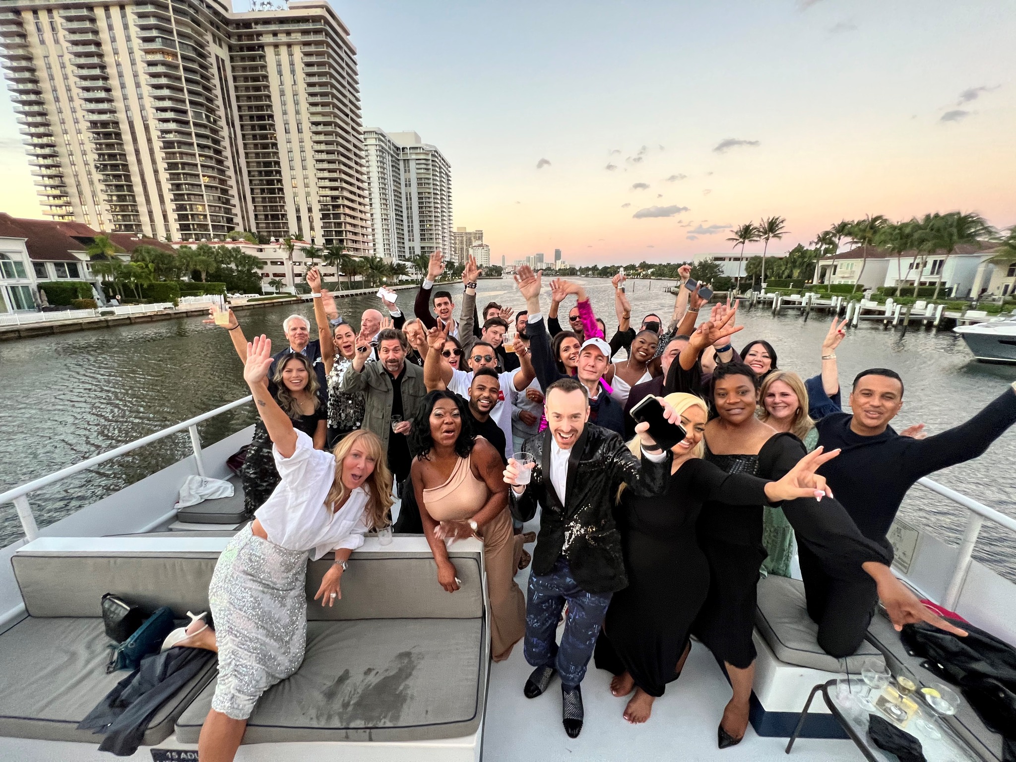 fort Lauderdale holiday party fo 50 people, corporate yacht party, company holiday party for 50 people in fort lauderdale 